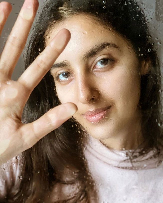 Simrat Kaur Instagram Images